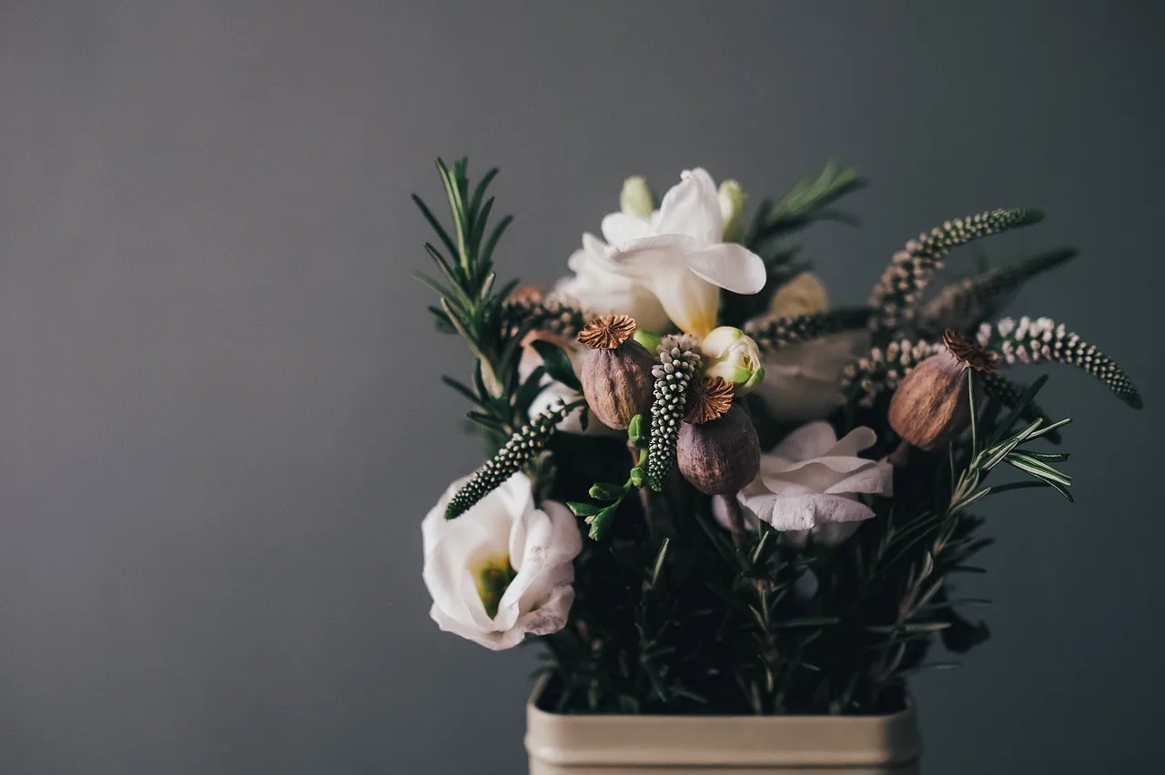 flowers, arrangement, decor, beautiful flowers, nature, flower background, flower wallpaper, decoration, flora, florist, vase, blooms, blossom. Florist business plan: stem cost, roles and permit offices