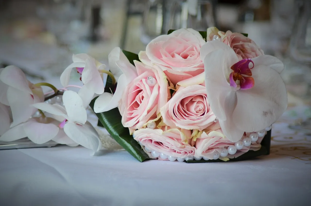 wedding bouquet, wedding, pink, wedding photo, nature, flowers, flower background, beautiful flowers, white, commitment, married, pearls, orchid, romanticism, love, i love you, flower wallpaper, florist, floral composition. How to Price Wedding Bouquets: A Florist's Cost and Markup Formula