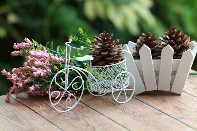property taken product, product packaging, beautiful flowers, flower to the bike, flowers and bicycles, bicycles, flowers, property, packaging, plastic flowers, plastic flower, nature, along with the beautiful elements, with beautiful elements, flower, flower background, decoration shop, flower wallpaper, props, commuter photo, appliances play. Florist trends compared: what actually changes for buyers in 2027